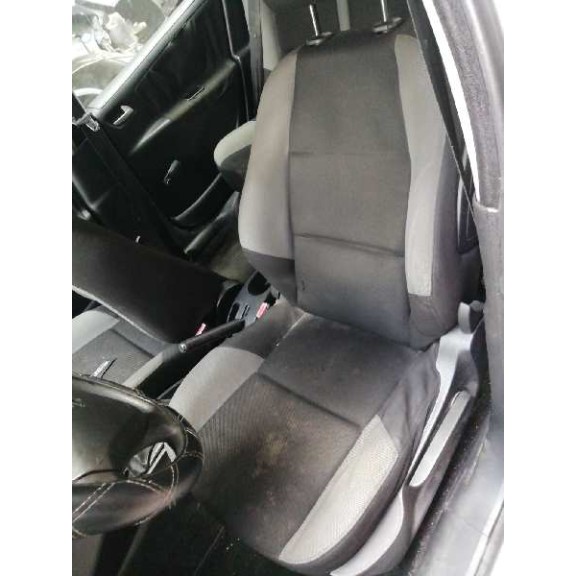 peugeot 207 del año 2006