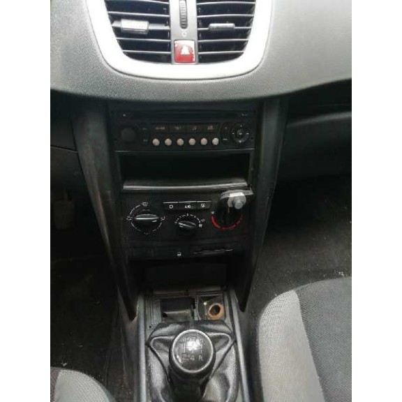 peugeot 207 del año 2006