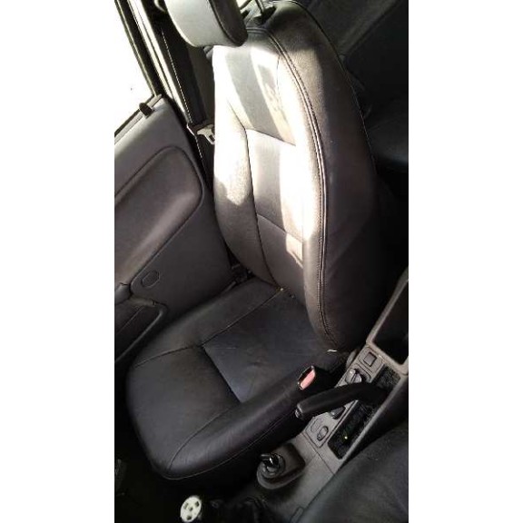 saab 9-3 berlina del año 1998