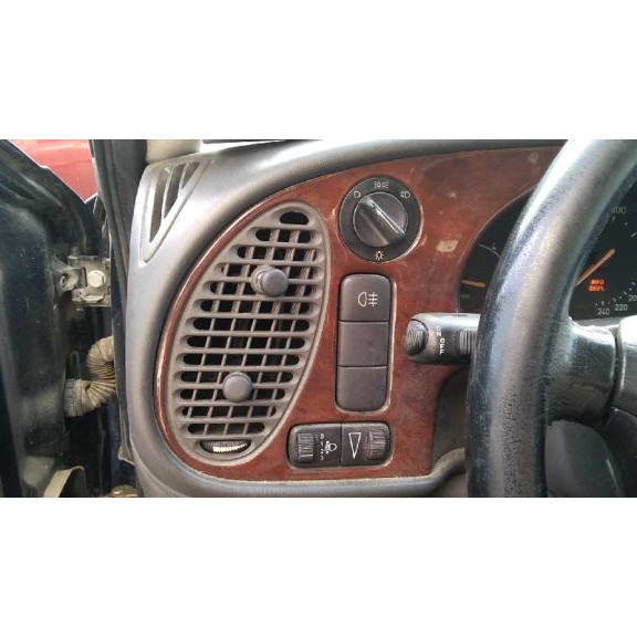 saab 9-3 berlina del año 1998