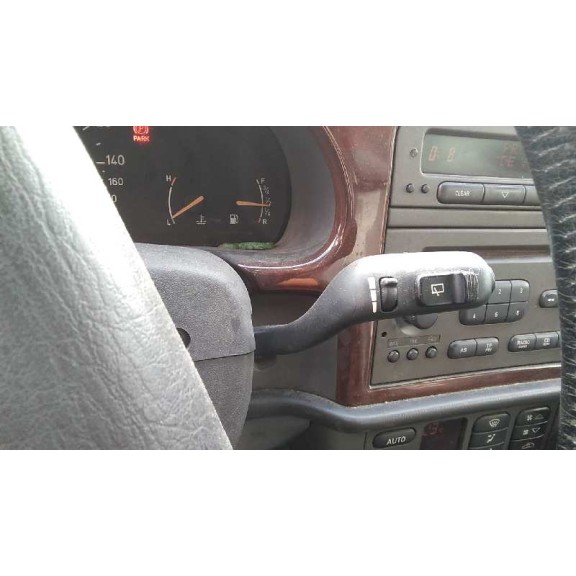 saab 9-3 berlina del año 1998