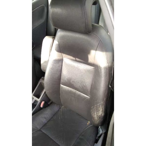 saab 9-3 berlina del año 1998