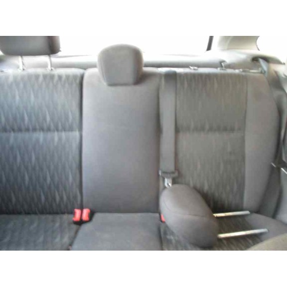 ford focus berlina (cak) del año 2003