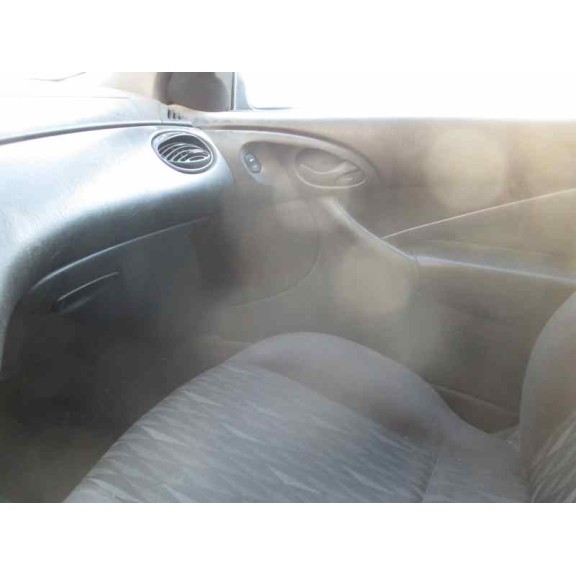 ford focus berlina (cak) del año 2003