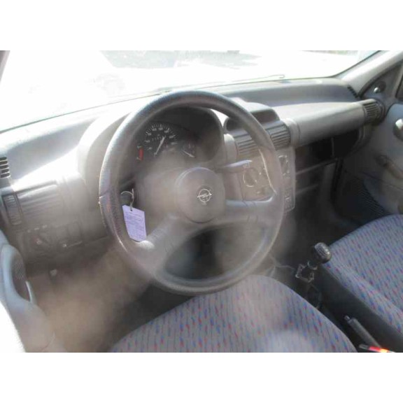 opel corsa b del año 1995