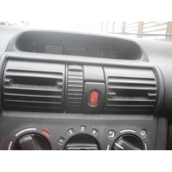 opel corsa b del año 1998