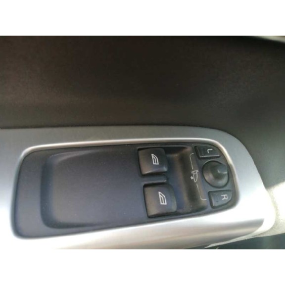 volvo c30 del año 2010