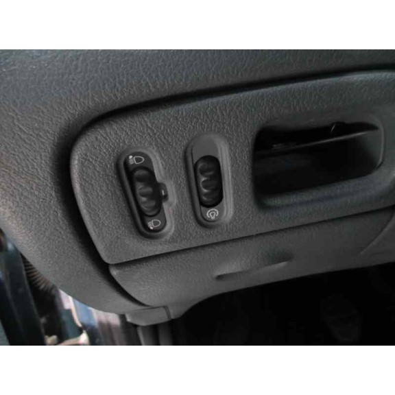 renault megane i berlina hatchback (ba0) del año 1996