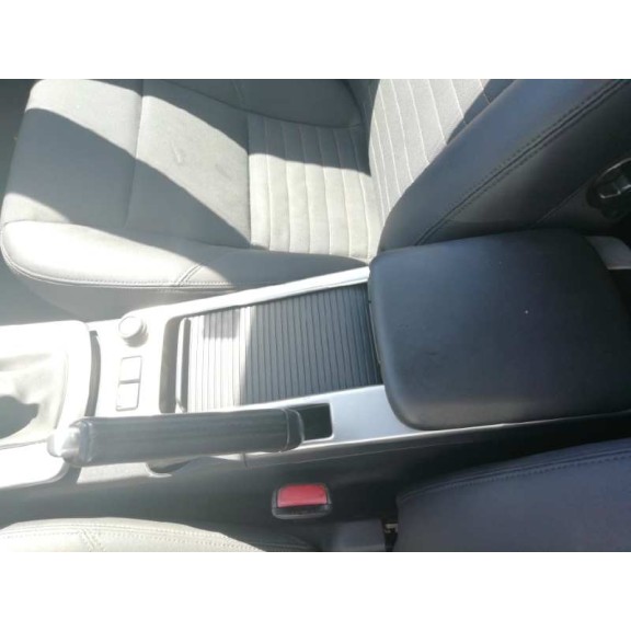 volvo c30 del año 2010