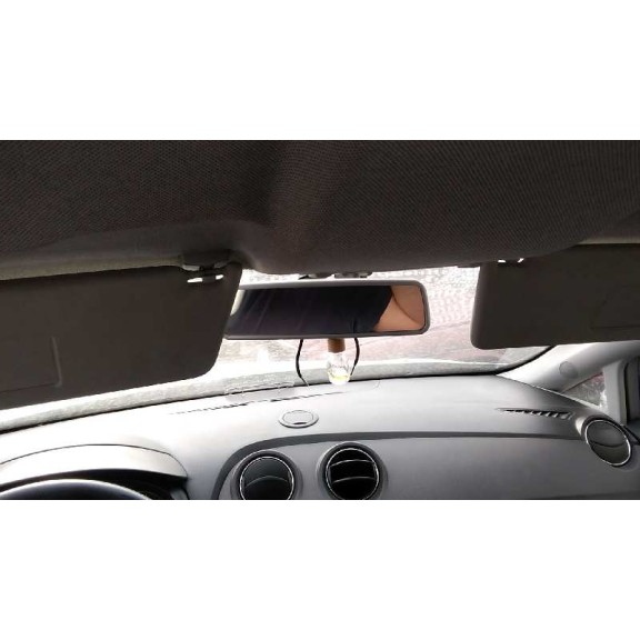 seat ibiza (6j5) del año 2012