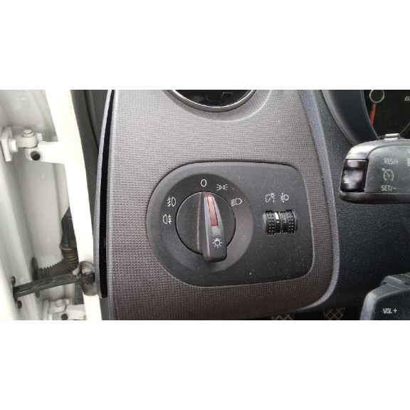 seat ibiza (6j5) del año 2012