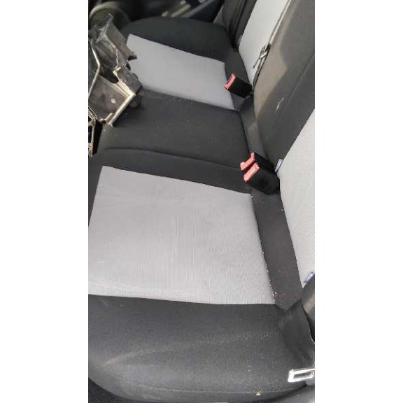 seat ibiza (6j5) del año 2012