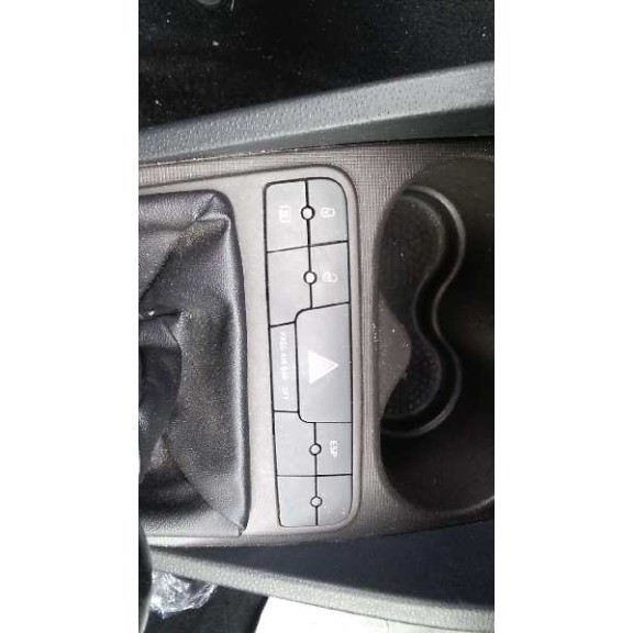 seat ibiza (6j5) del año 2012