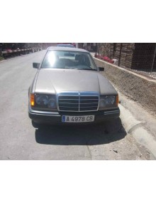 mercedes-benz clase e (w124) berlina del año 1986 2