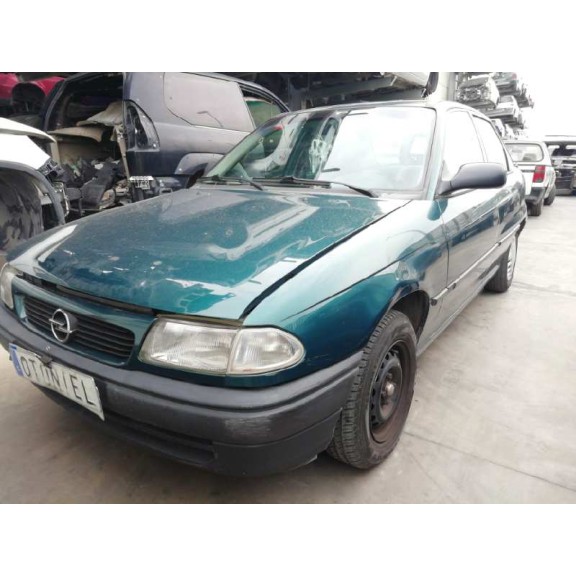 opel astra f berlina del año 1997