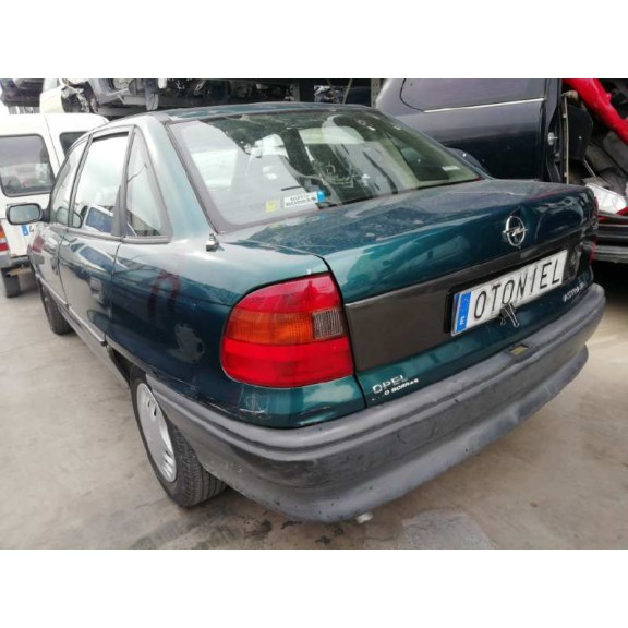 opel astra f berlina del año 1997