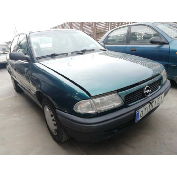 opel astra f berlina del año 1997