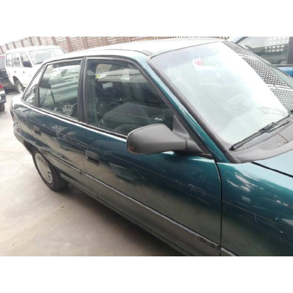 opel astra f berlina del año 1997