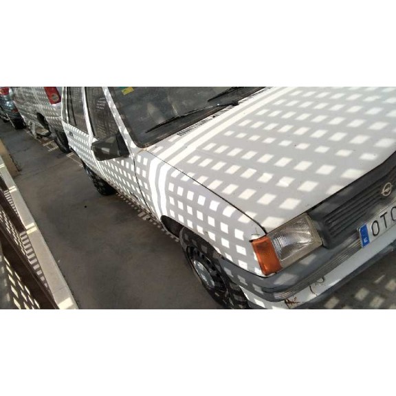 opel corsa a del año 1988