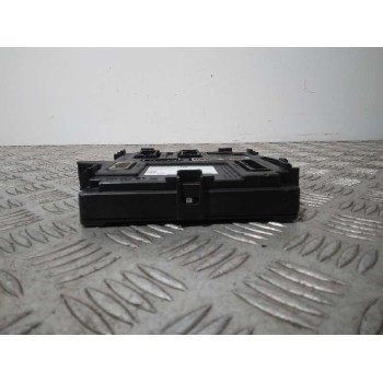 Recambio de caja reles / fusibles para renault clio v r.s. line referencia OEM IAM 284B19561R  