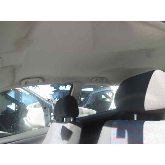 volkswagen polo berlina (6n1) del año 1998