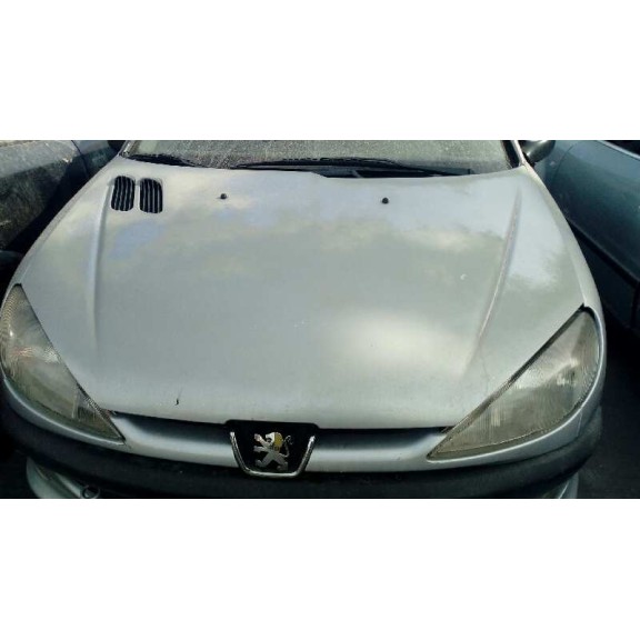 peugeot 206 berlina del año 2000