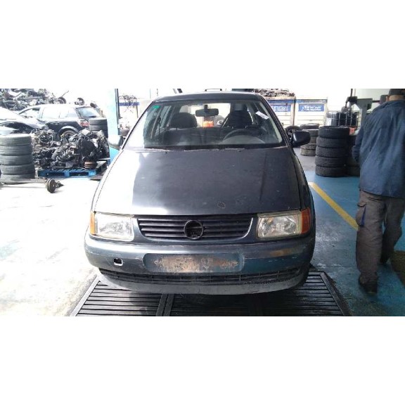 volkswagen polo berlina (6n1) del año 1994