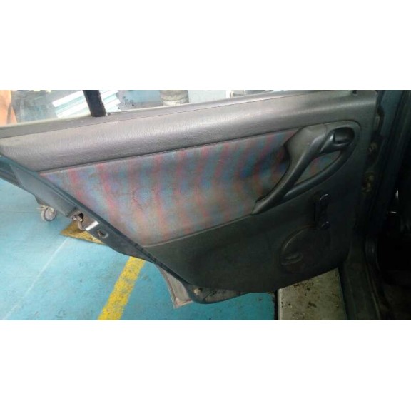 volkswagen polo berlina (6n1) del año 1994