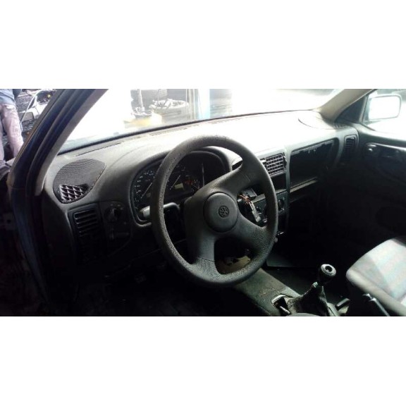 volkswagen polo berlina (6n1) del año 1994