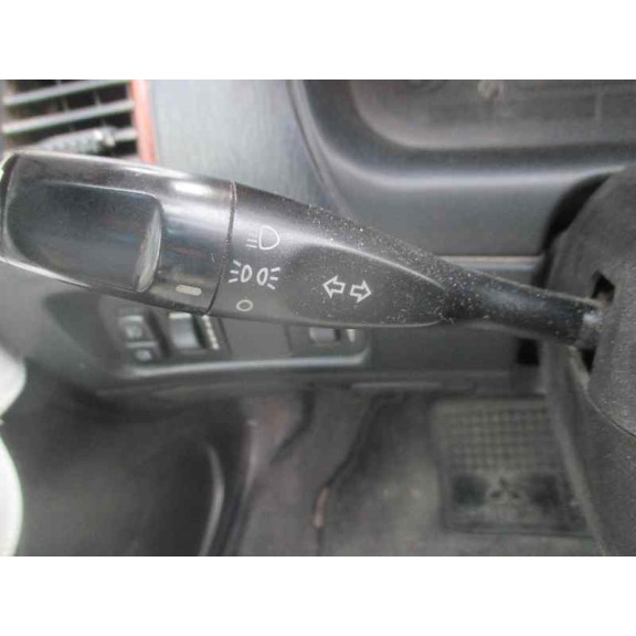 mitsubishi carisma berlina 4 (da0) del año 1999