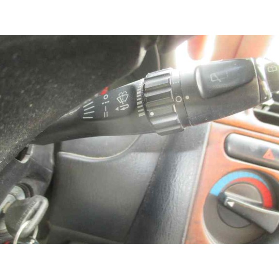 mitsubishi carisma berlina 4 (da0) del año 1999