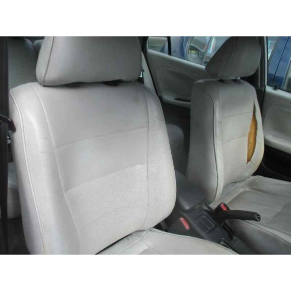 mitsubishi carisma berlina 4 (da0) del año 1999