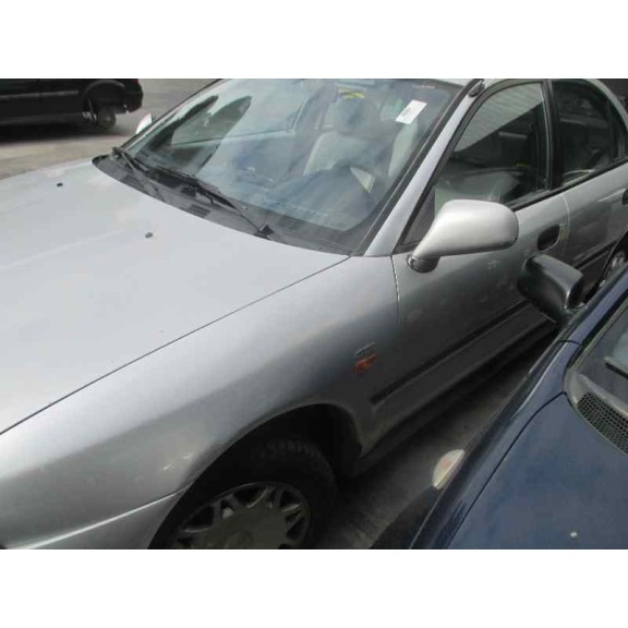 mitsubishi carisma berlina 4 (da0) del año 1999