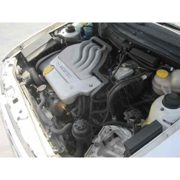 opel astra f berlina del año 1996