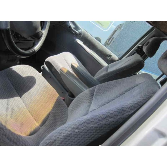 chrysler voyager (gs) del año 1999