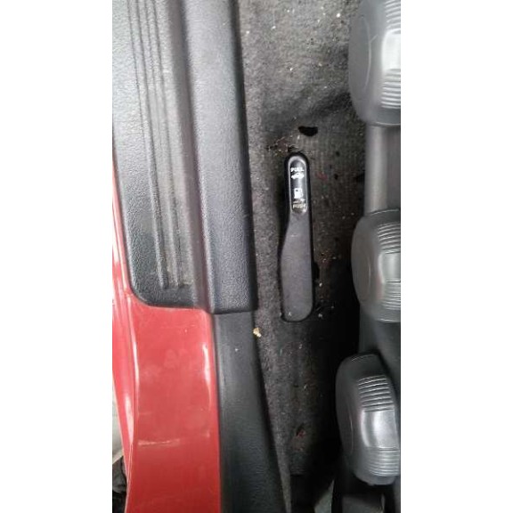 nissan sunny berlina (n14) del año 1994