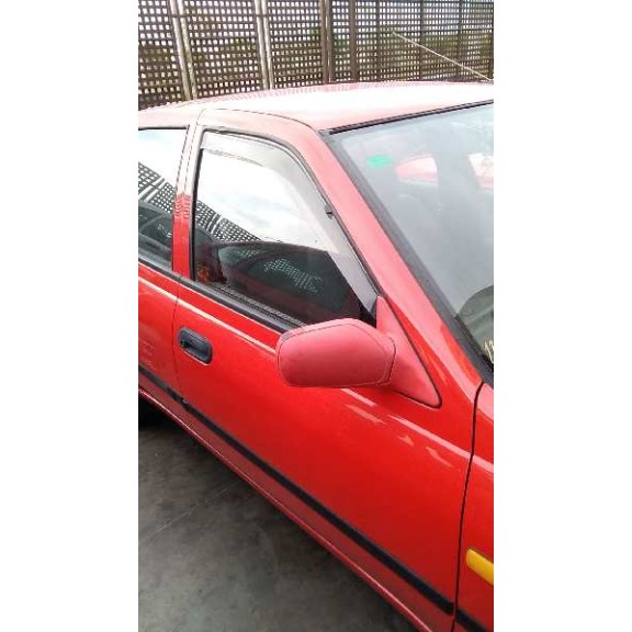 nissan sunny berlina (n14) del año 1994