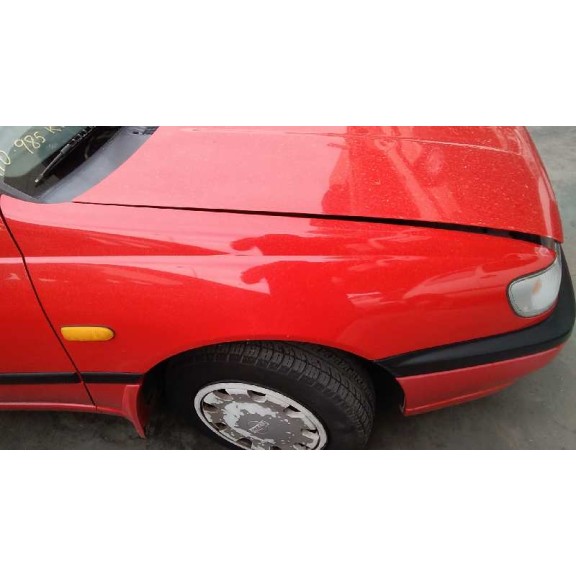 nissan sunny berlina (n14) del año 1994