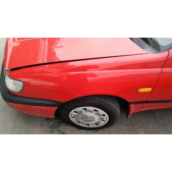 nissan sunny berlina (n14) del año 1994