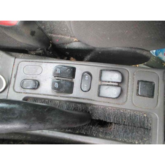 saab 9-3 berlina del año 1999