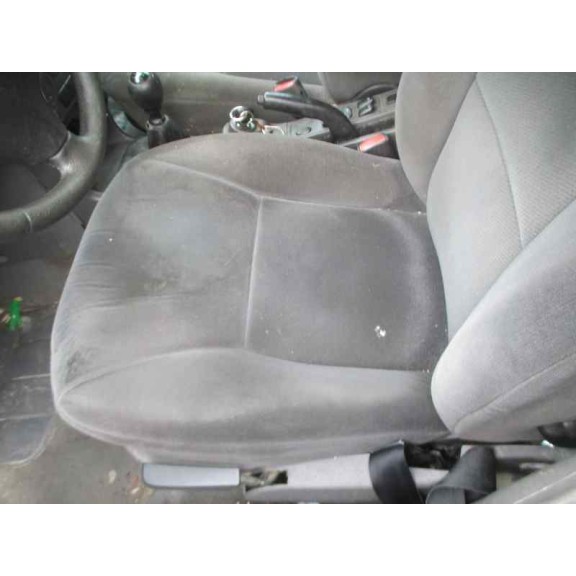 saab 9-3 berlina del año 1999