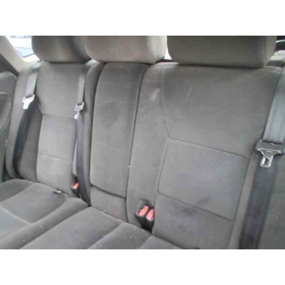 saab 9-3 berlina del año 1999