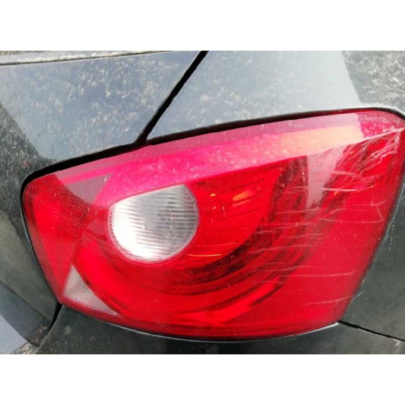 seat ibiza (6j5) del año 2008