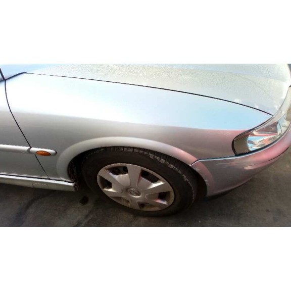 opel vectra b berlina del año 1999