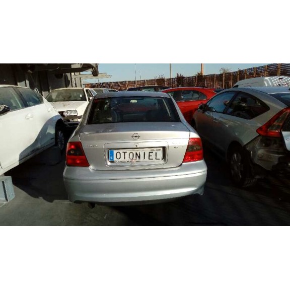 opel vectra b berlina del año 1999