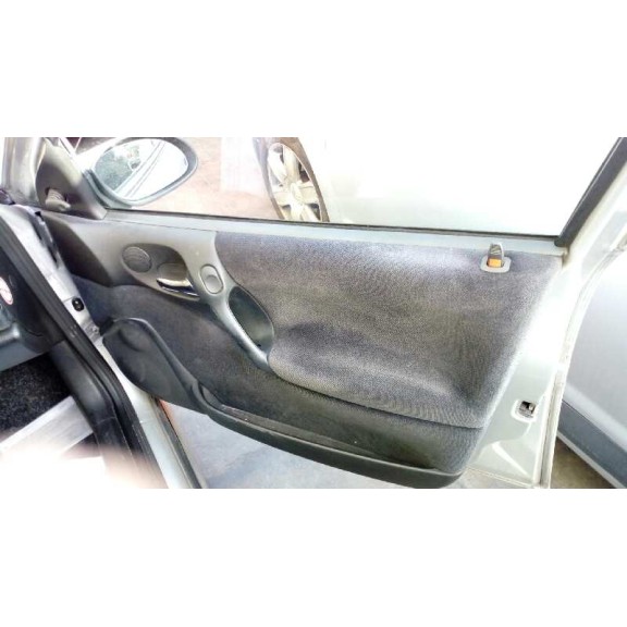 opel vectra b berlina del año 1999