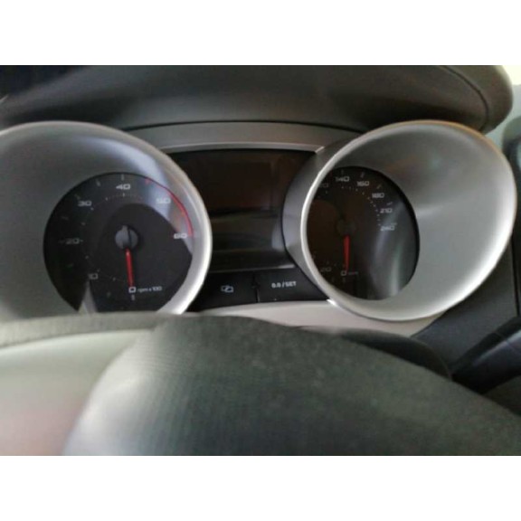 seat ibiza (6j5) del año 2008