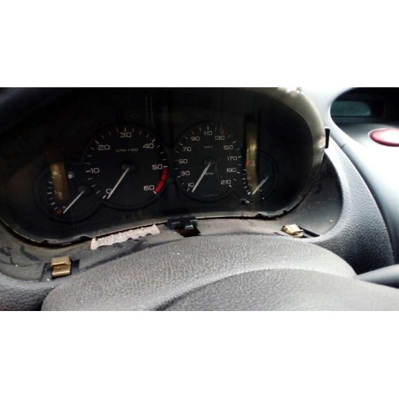 peugeot 206 berlina del año 1999