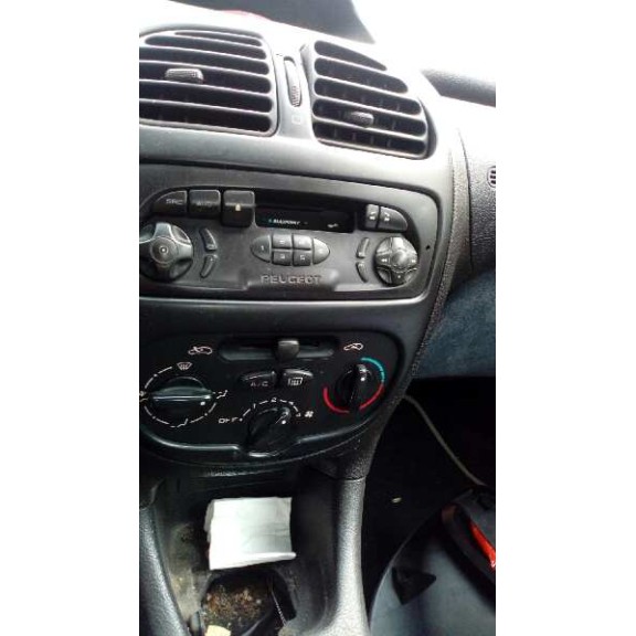 peugeot 206 berlina del año 1999