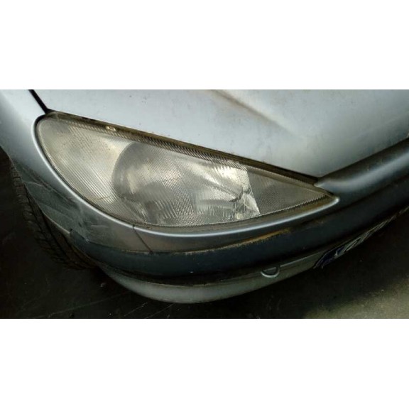 peugeot 206 berlina del año 1999